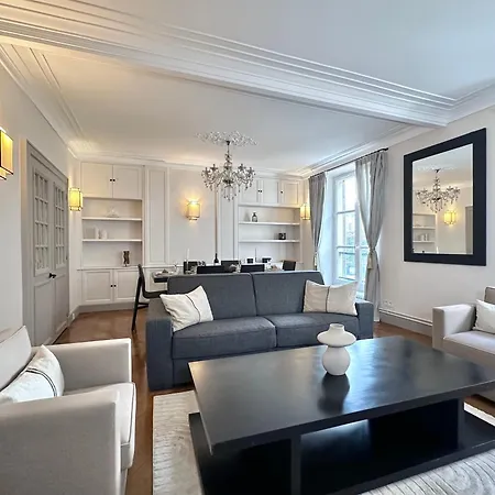 Luxembourg Gardens Deluxe Family Flat & Elevator Apartment *