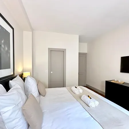 Apartment Luxembourg Gardens Deluxe Family Flat & Elevator *