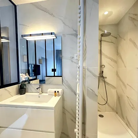 Luxembourg Gardens Deluxe Family Flat & Elevator Apartment *